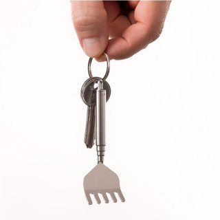 Raktų pakabukas "Pasikasyk pats" Raktų pakabukas "Pasikasyk pats"