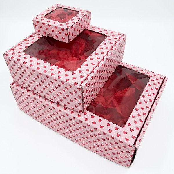 Dovanų dėžutė, su širdelėmis 185x195x75mm