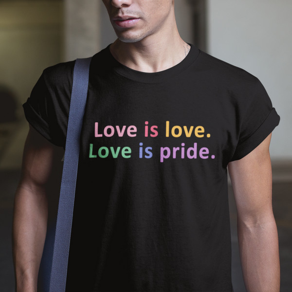 Marškinėliai "Love is pride"