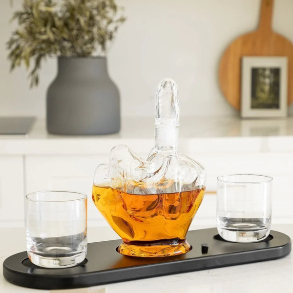 Grafino ir 2 stiklinių rinkinys "Middle Finger"