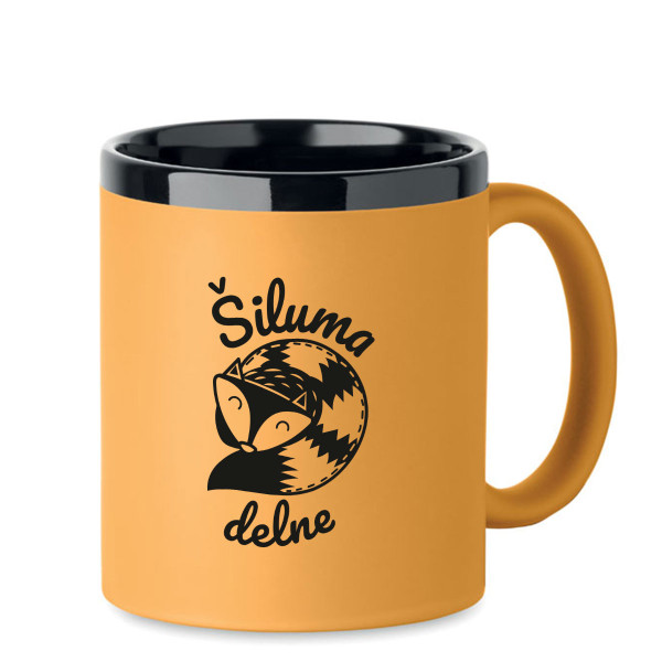 Graviruotas puodelis "Šiluma delne"