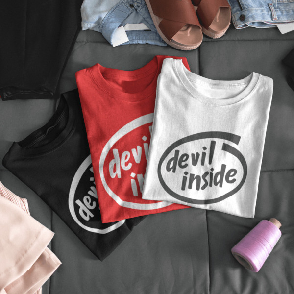 Moteriški marškinėliai "Devil inside"