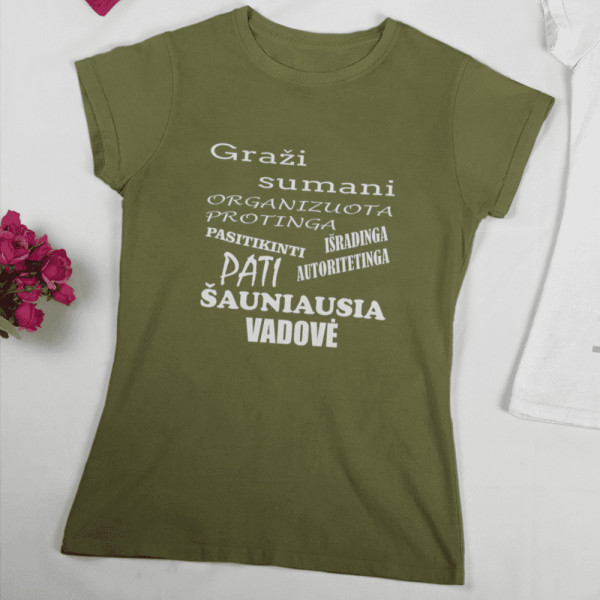 Moteriški marškinėliai "Šauniausia vadovė"