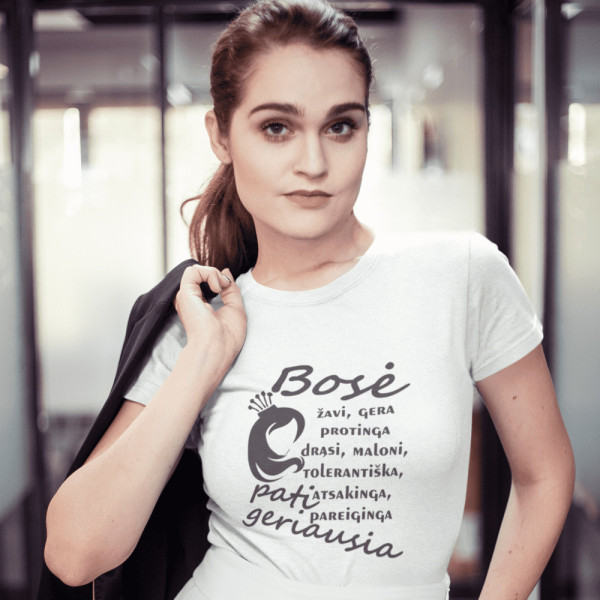 Moteriški marškinėliai "Pati geriausia Bosė"